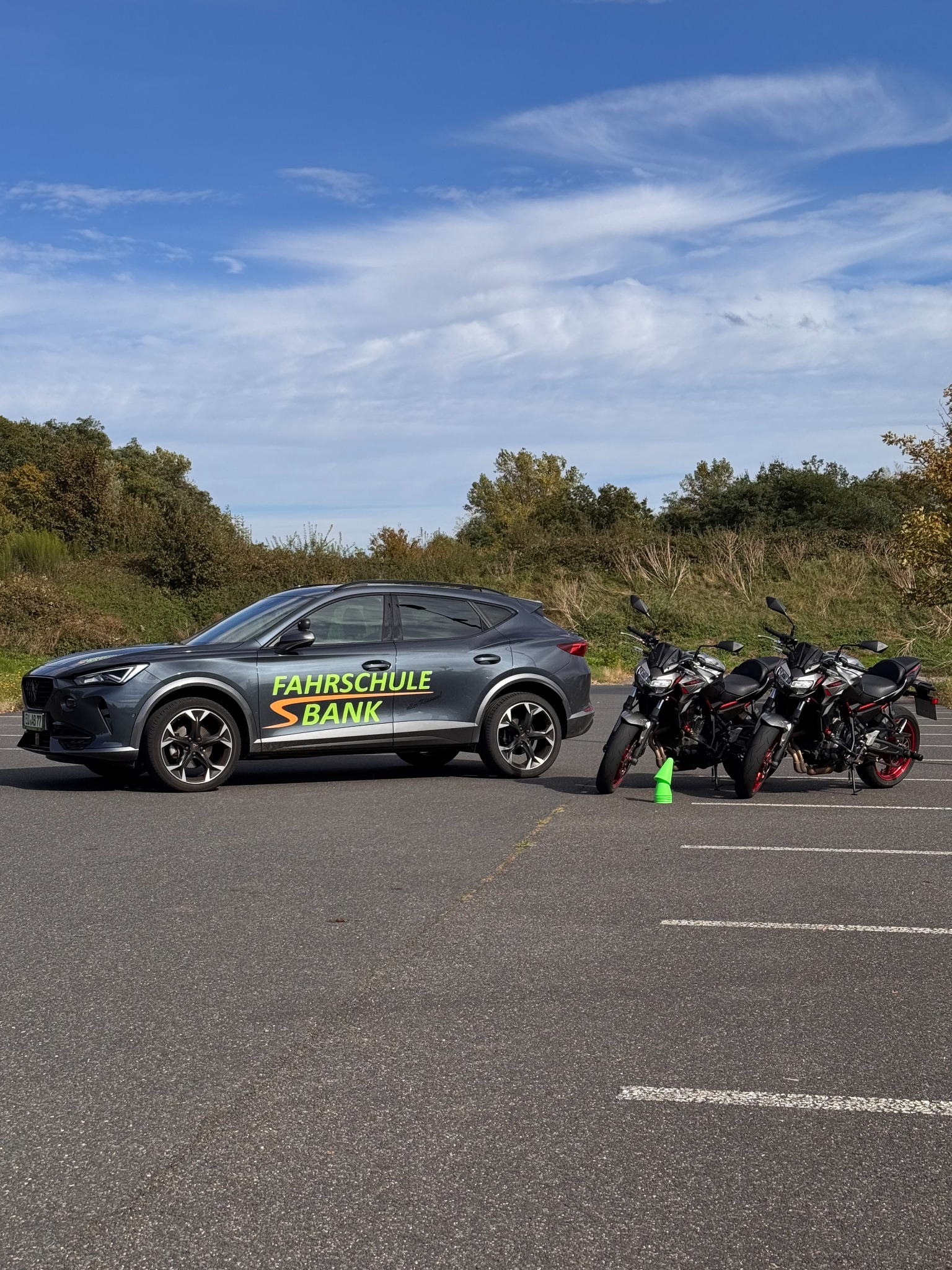 Fahrschulfahrzeug der Fahrschule Bank Zülpich – Führerschein PKW, Motorrad, LKW und Bus